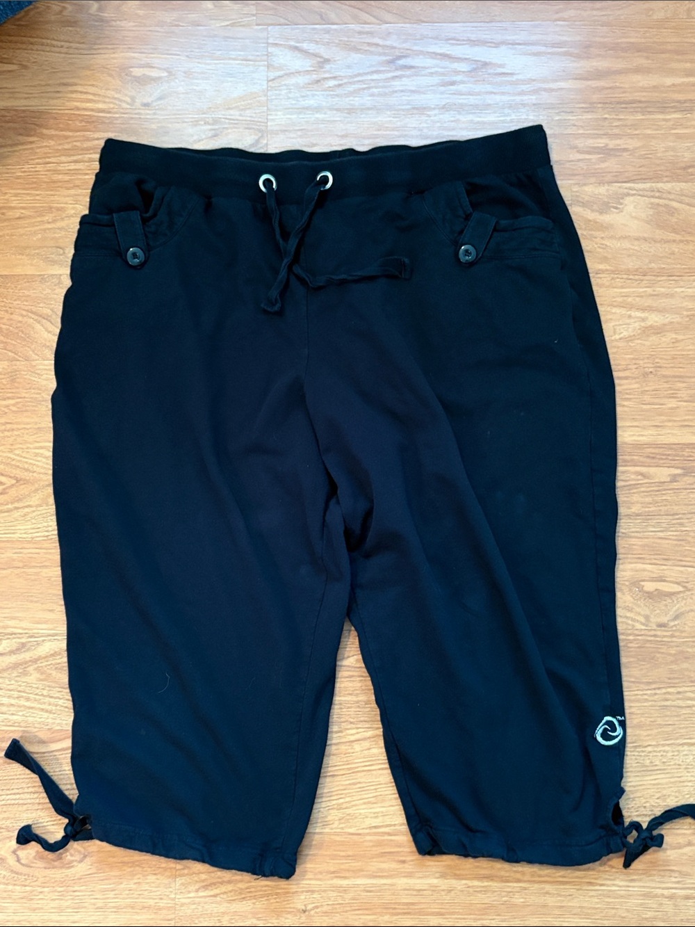Women's Black Drawstring Capris